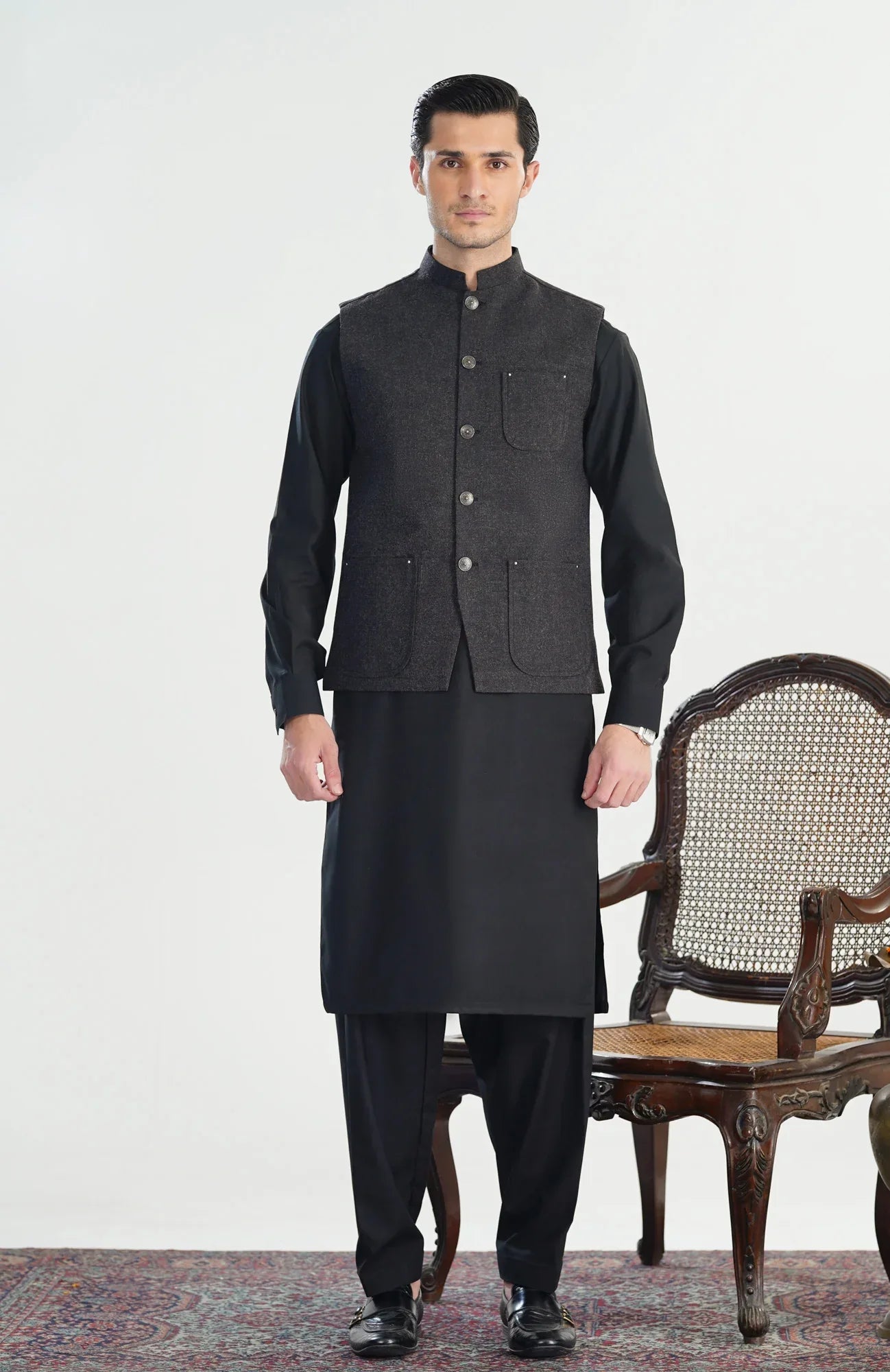 Black Wool Waistcoat - A-Line Cut - Men - Muraqsh -- Menswear