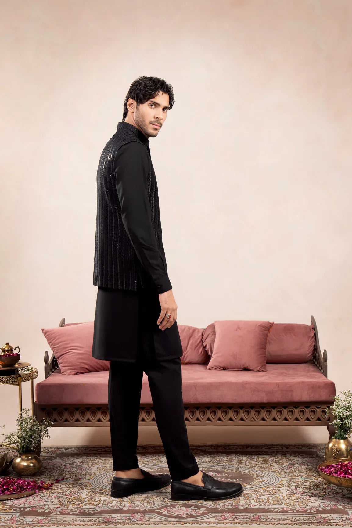 Black Falling Arrow Sequin Embroidered Waistcoat - Men - Muraqsh -- Wedding Wear