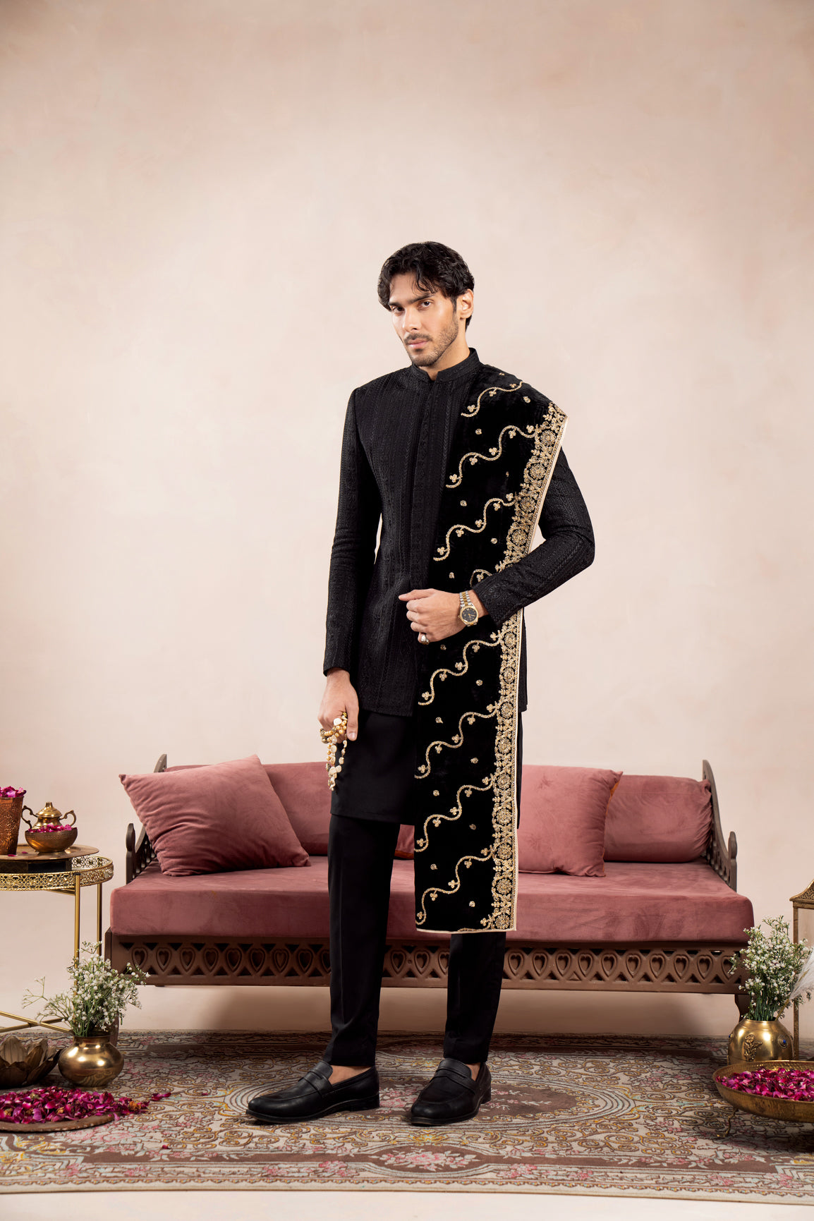 Black Embroidered Velvet Shawl - Men