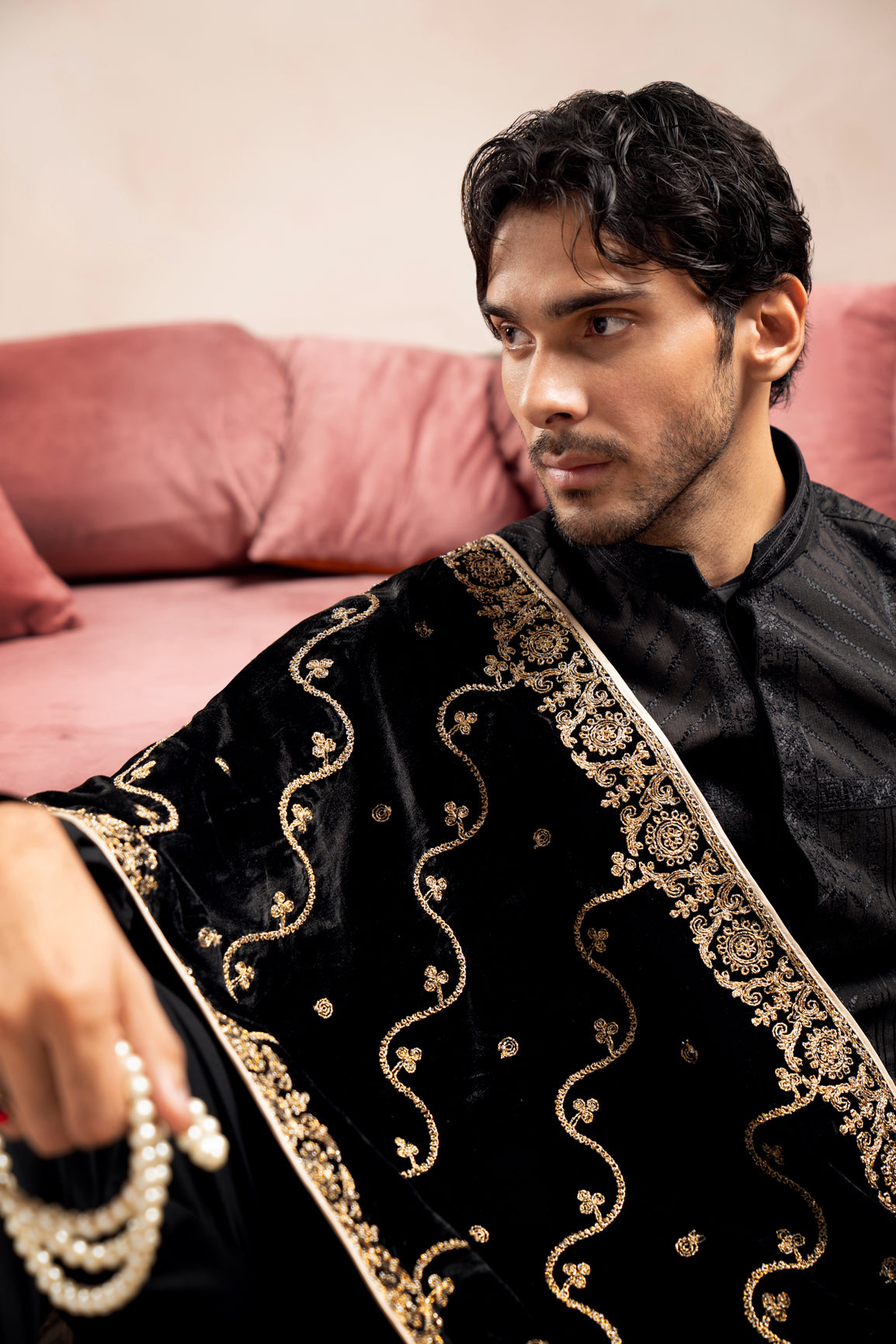 Black Embroidered Velvet Shawl - Men