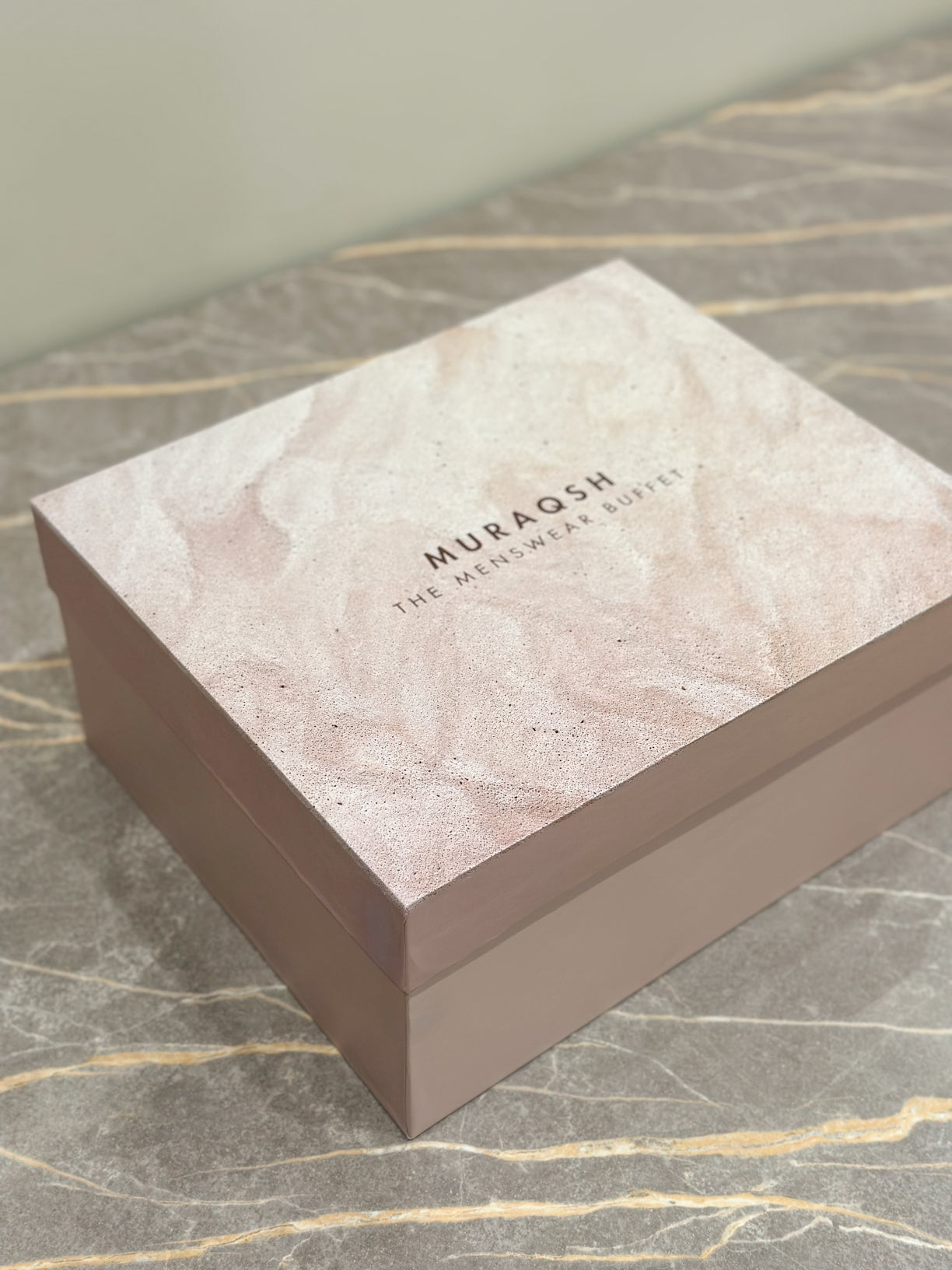 Premium Gift Box - Top Drip Off with Grooving Textured in Beige Pink