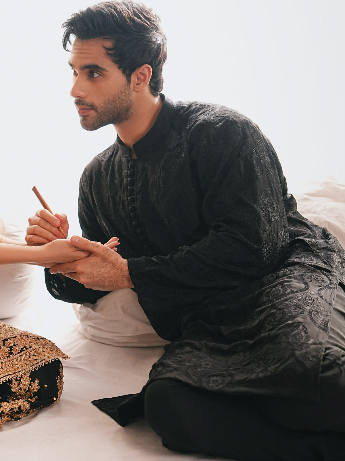 Zauq - Black Raw Silk Embroidered Kurta Trouser - Men